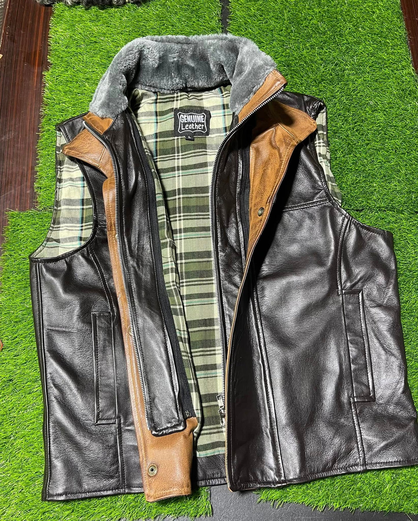 Men’s Black Vest With Brown Shearling Lining – Gilet with Zipper Pockets