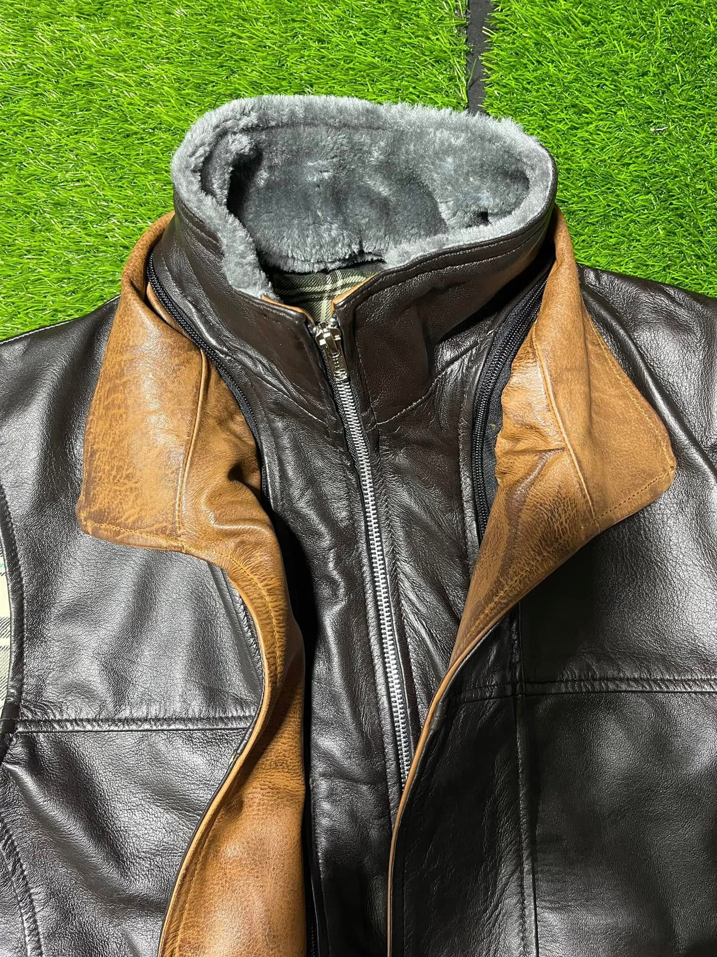 Men’s Black Vest With Brown Shearling Lining – Gilet with Zipper Pockets