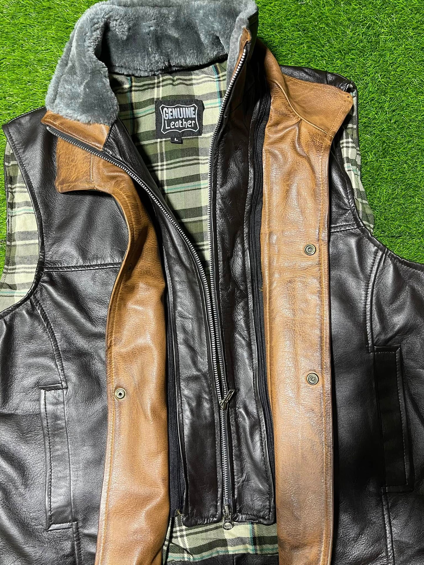 Men’s Black Vest With Brown Shearling Lining – Gilet with Zipper Pockets