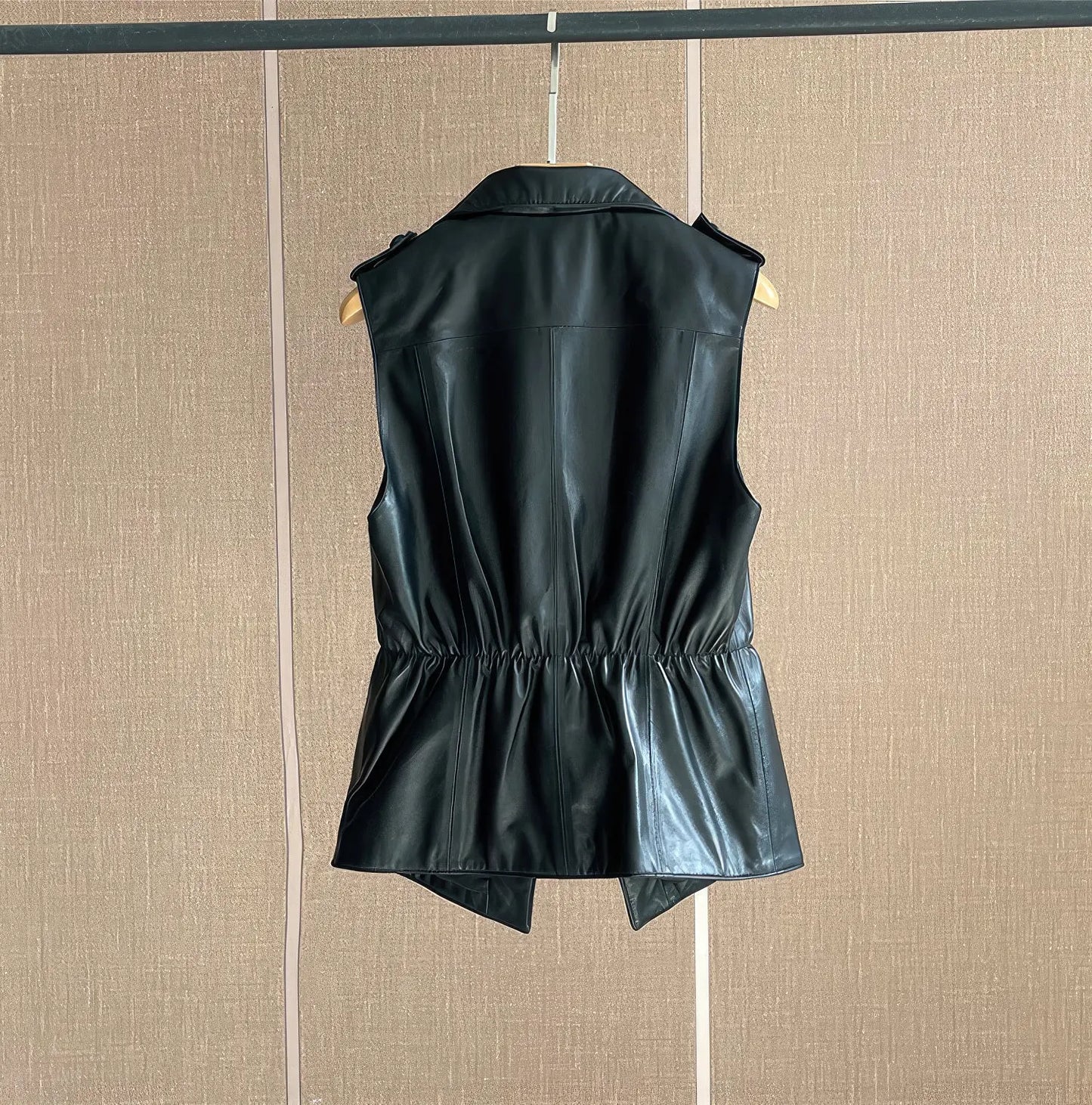 Women's Black Genuine Sheepskin Notched Lapel Collar Leather Sleeveless Vest Hide Crafts